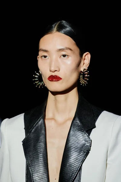 Look 42